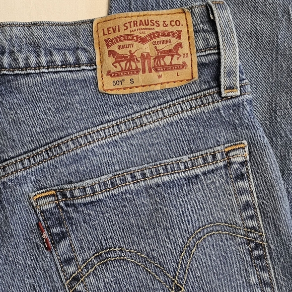 Levi's Women's Skinny Jeans - Blue - Picture 3 of 3